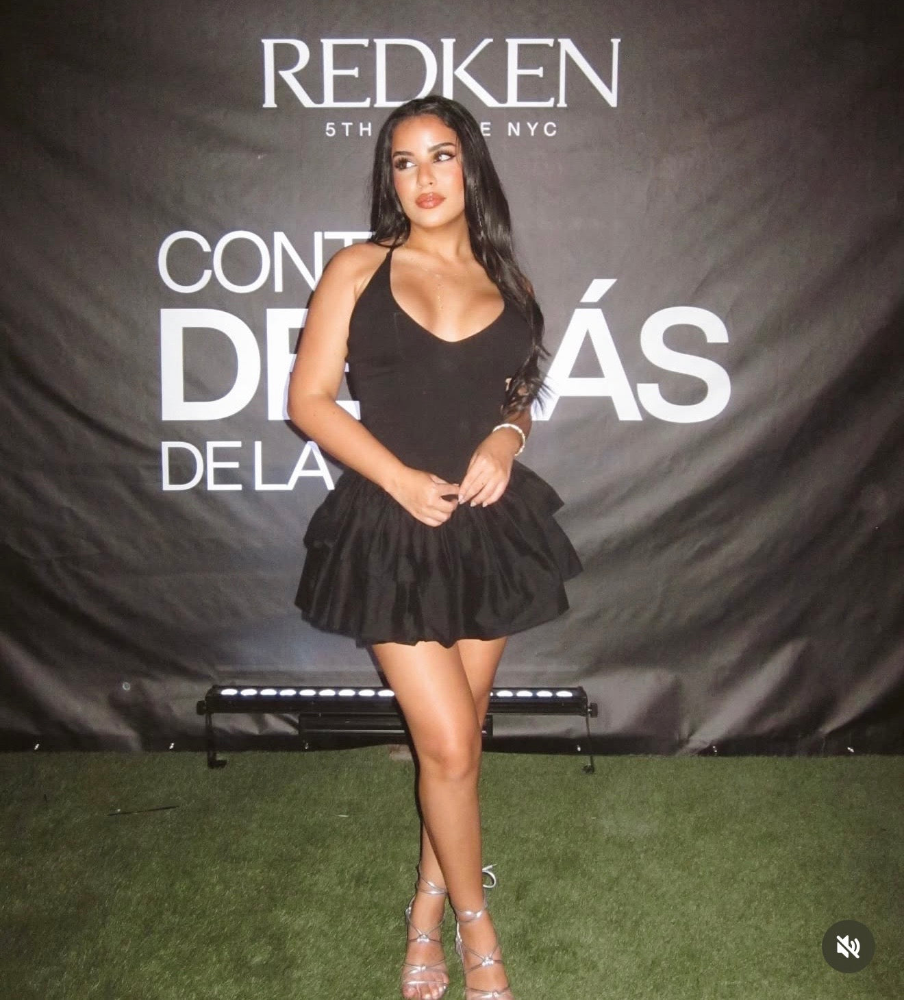 Traje negro Zara S