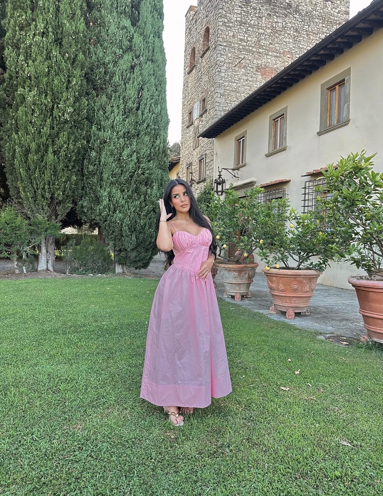 Traje rosa M
